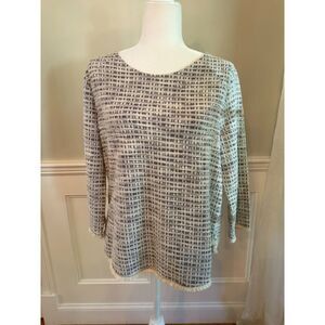 NWT W5 Ivory Black Tweed Boucle Top Size M Frayed Hem Exposed Zip 3/4 Sleeve